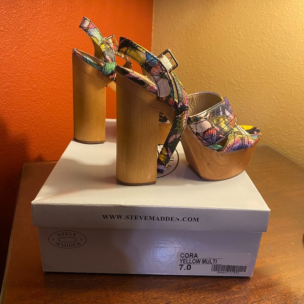 BRAND NEW Steve Madden Cora Yellow Multicolored Heels Size 7
